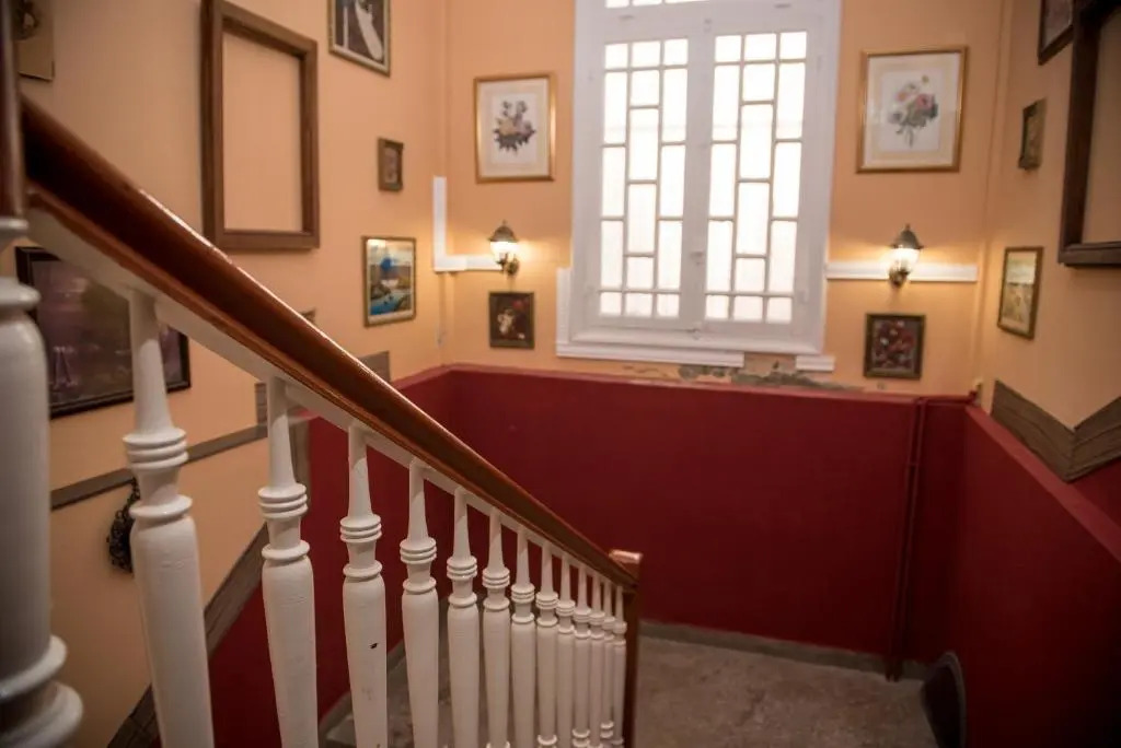 1920s Rooms & Beds