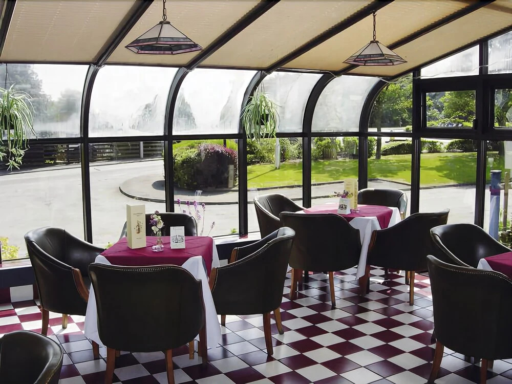 King Malcolm Hotel