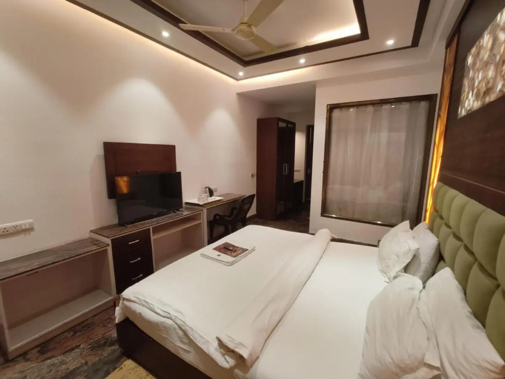 JJK Rukmini Vilas Hotel & Banquet