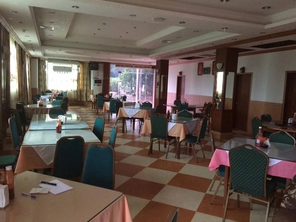 Yim Saan Hotel & Restaurant
