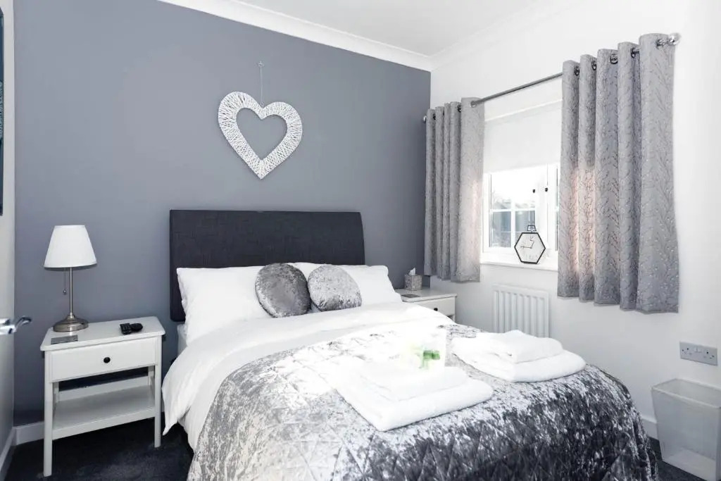 Riverside Stays, Modern House Stays, Shefford, Bedfordshire