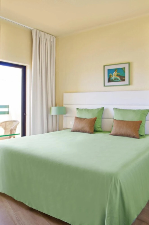 Amazing Aparthotel Apartments 2 Bedroom