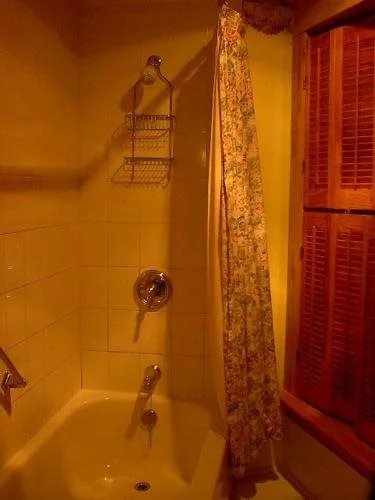 Bide-A-While B&B