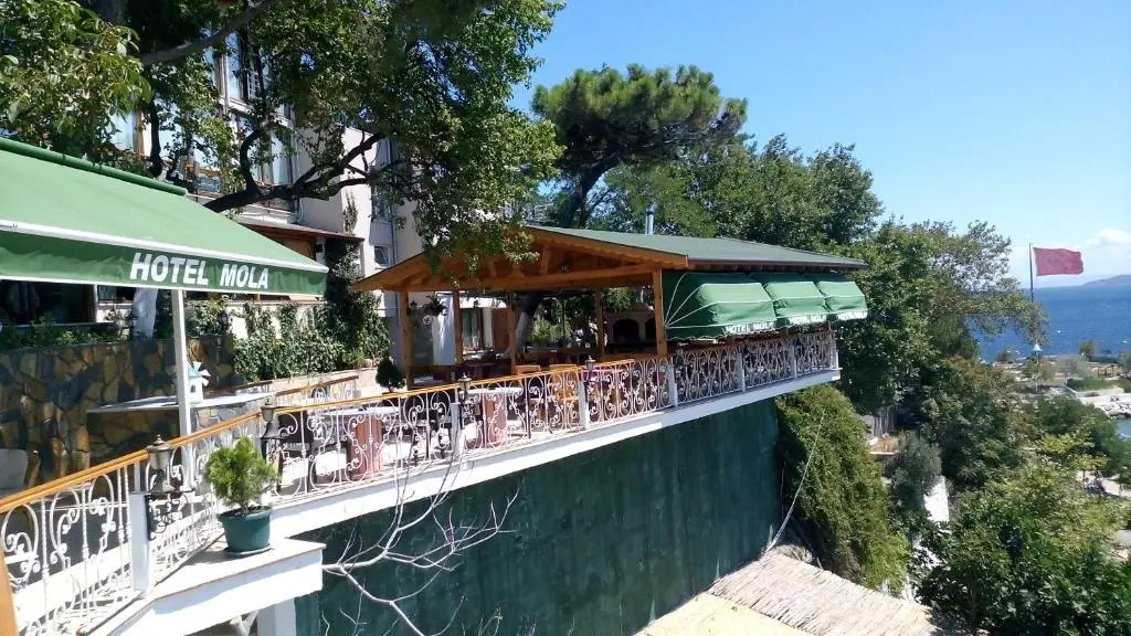 Hotel Mola