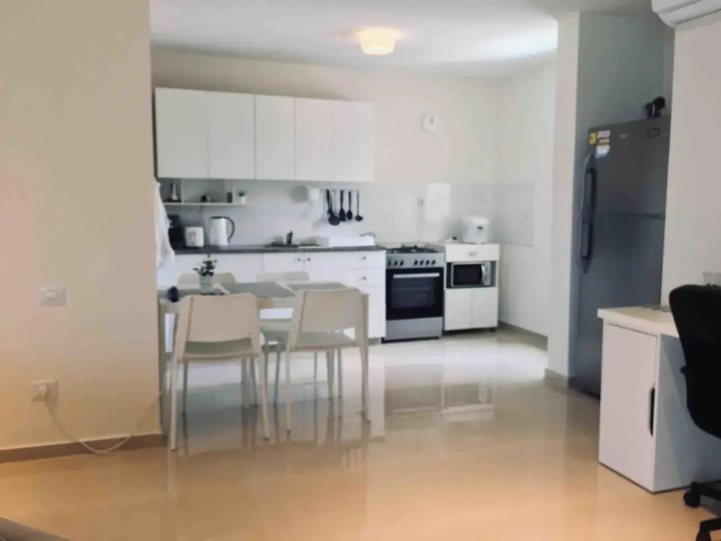 2 BDR Nitza appartment with balkony