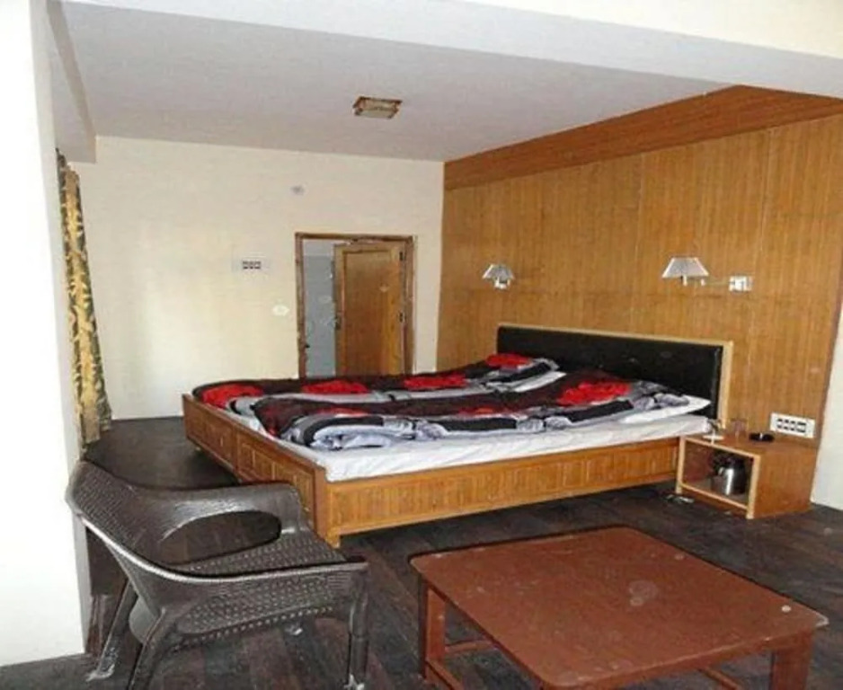 Hills View Hotel