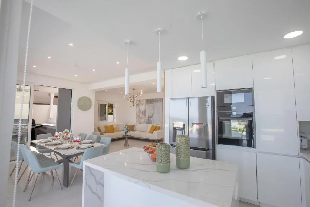 Artizan Seafront Villa 5