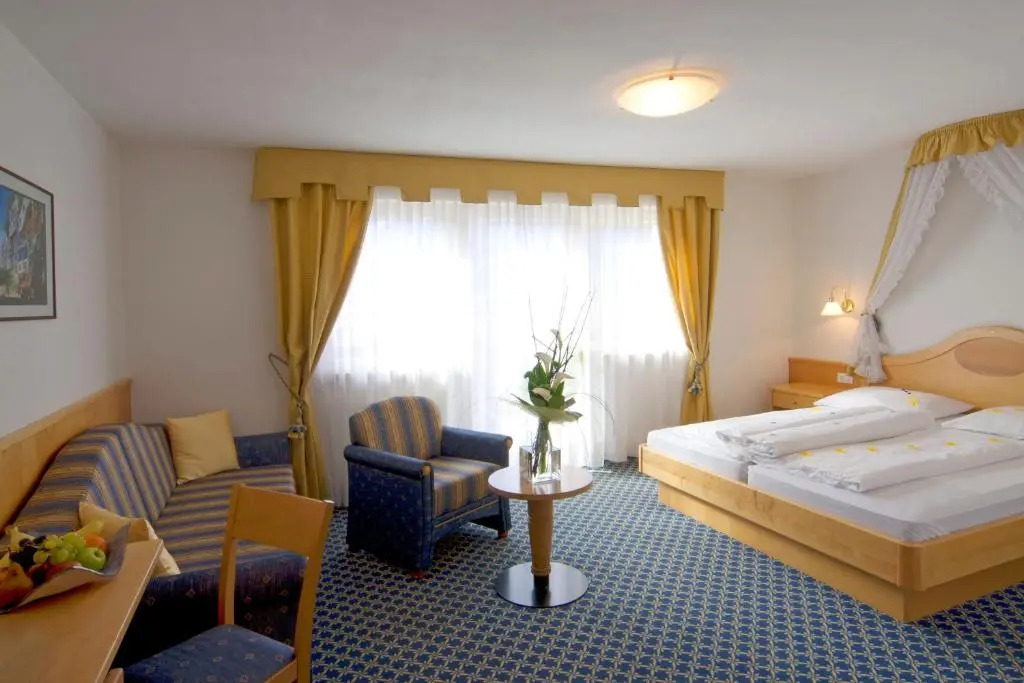 Saldur Small Active Hotel