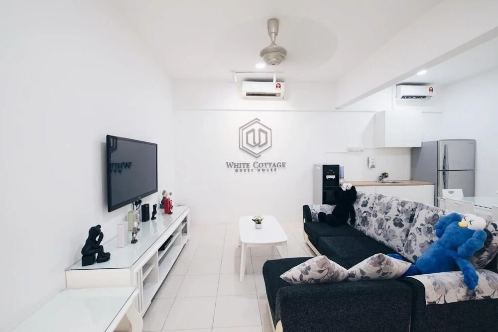 White Cottage Guest House