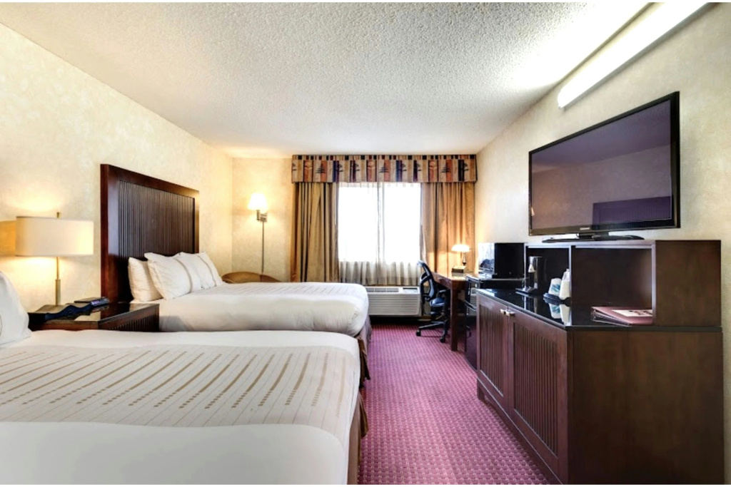 Fireside Inn and Suites