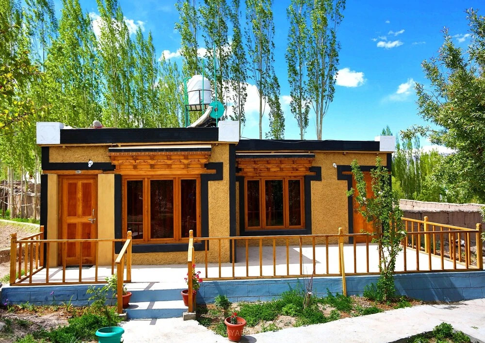 TIH Chomal Huts