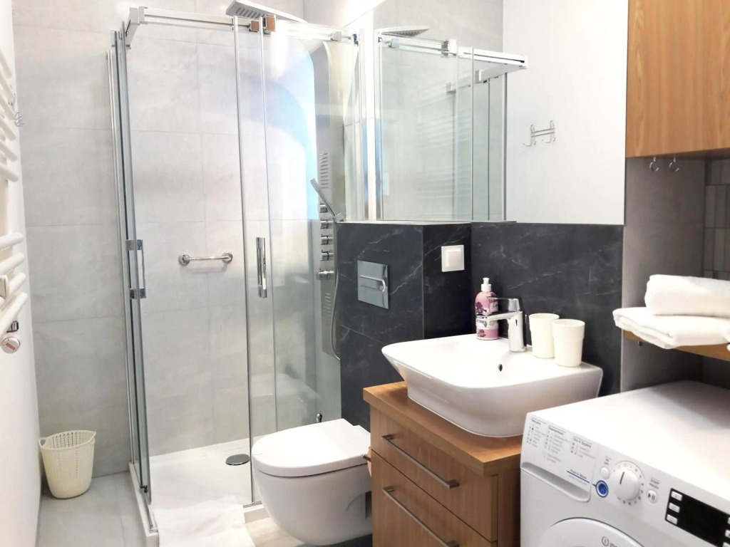 Modern & quiet in Royal Wilanów with Netflix