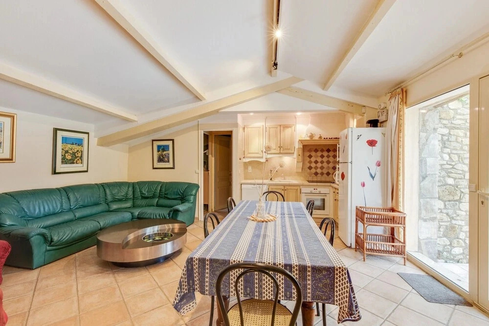 Villa in Provence Near Vaison-la-romaine