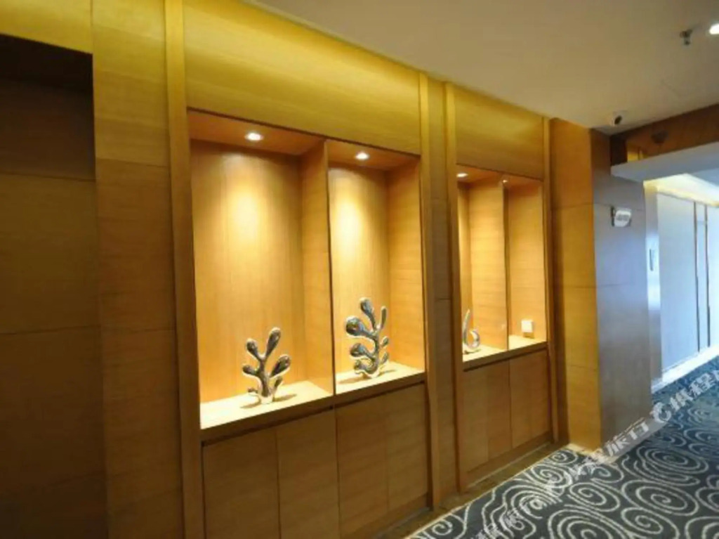 Chongqing Binton Hotel (Qijiang Bus Station)