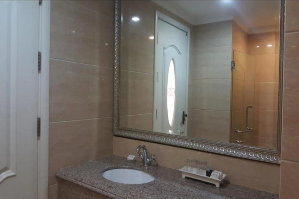 Lk Noble Suite