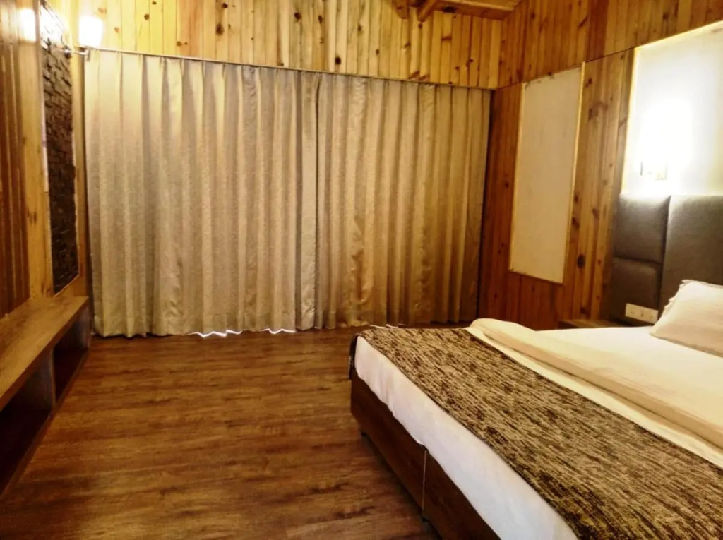 Qcent Woods Resort & Spa, Rishikesh