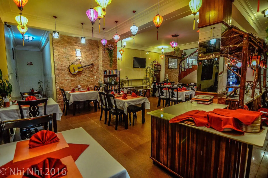 Nhi Nhi Hotel