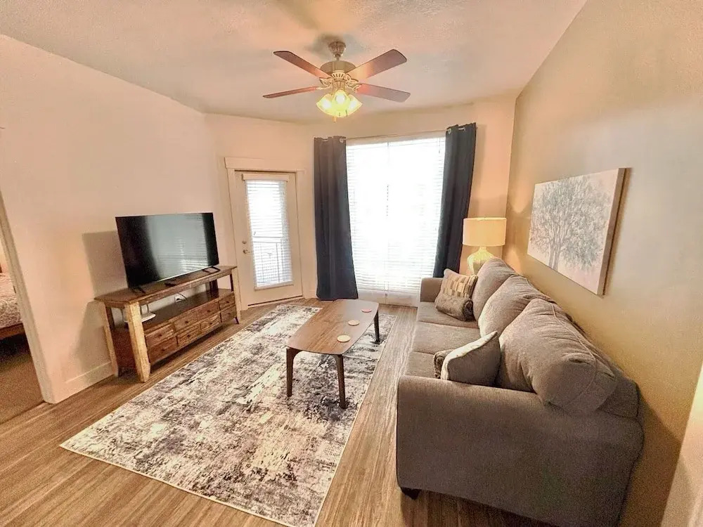 Ultra-Luxury 2BR Downtown Condo