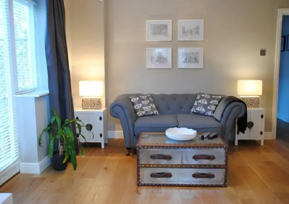 Elizabeth Court Stylish Two-Bedroom Apartments in Windsor