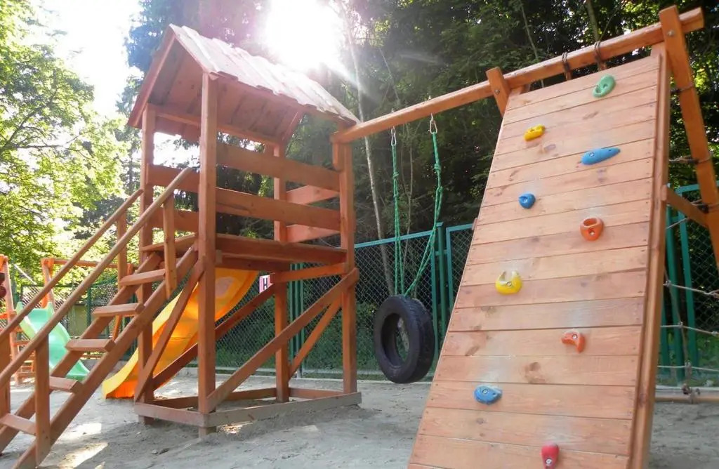 Okulski Grand Rozewie Pokoje i Apartamenty