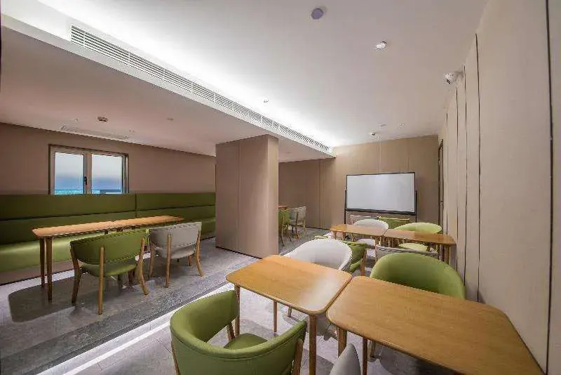 Ji Hotel (Shanghai People's Square, Nanjing Road)
