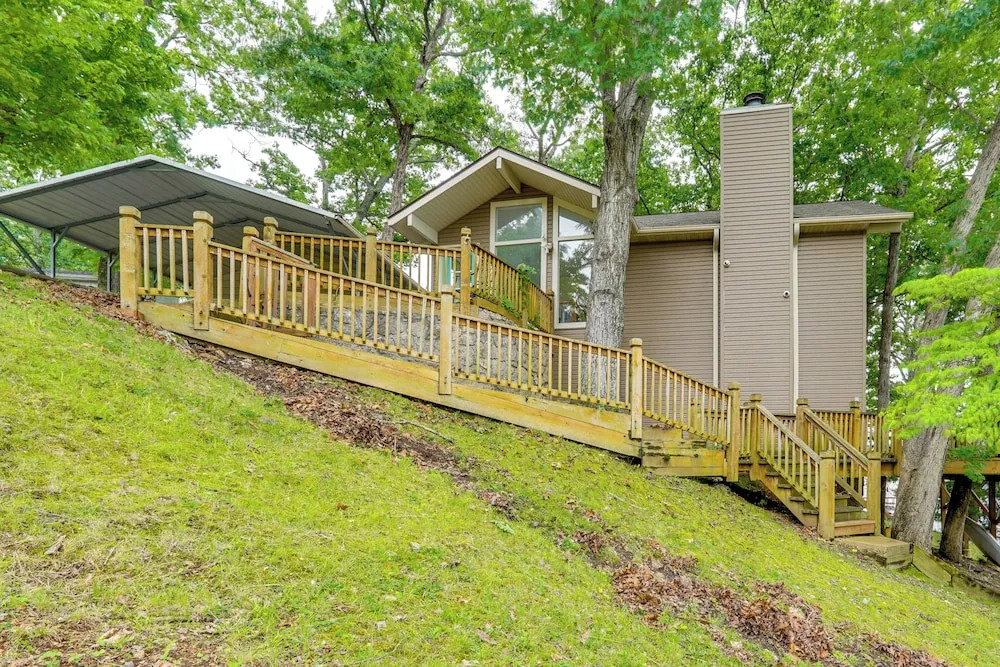 Dock & Lake Access! Family Escape in Osage Beach