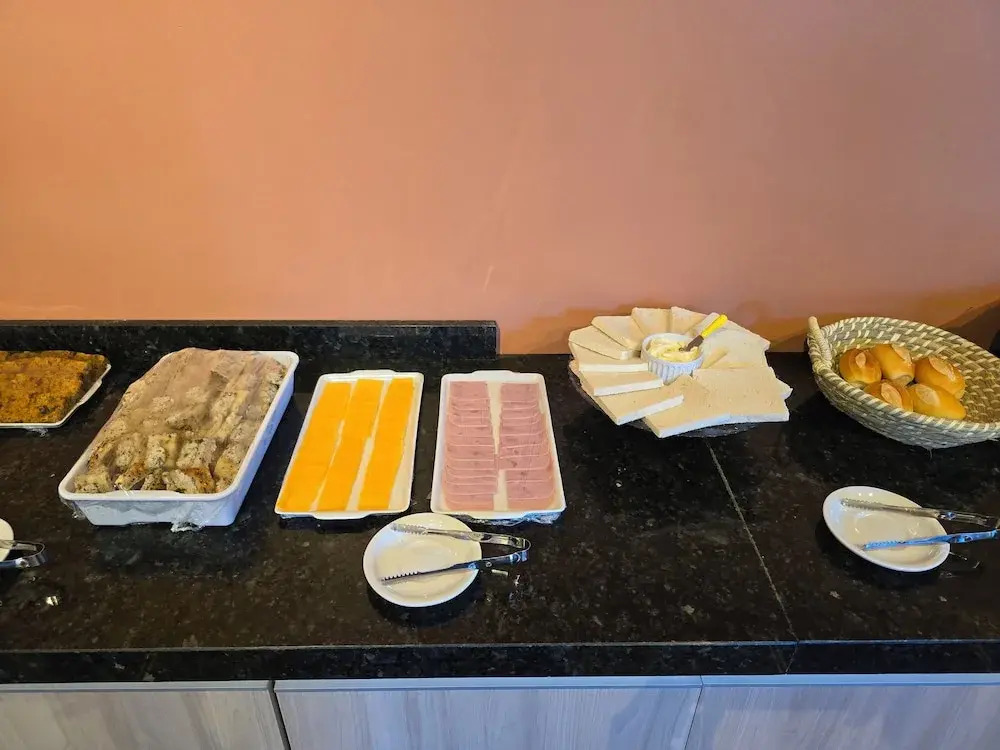 Local Hostel e Suites Belem