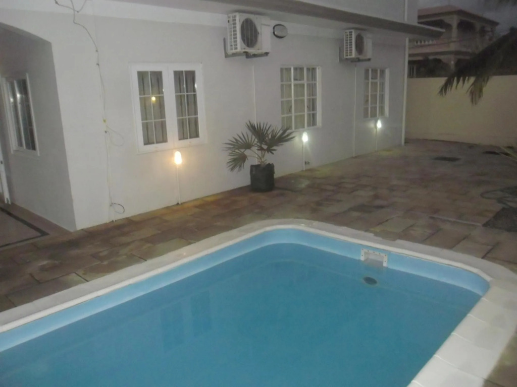 Villa With 6 Bedrooms in Pereybère, With Wonderful Mountain View, Priv