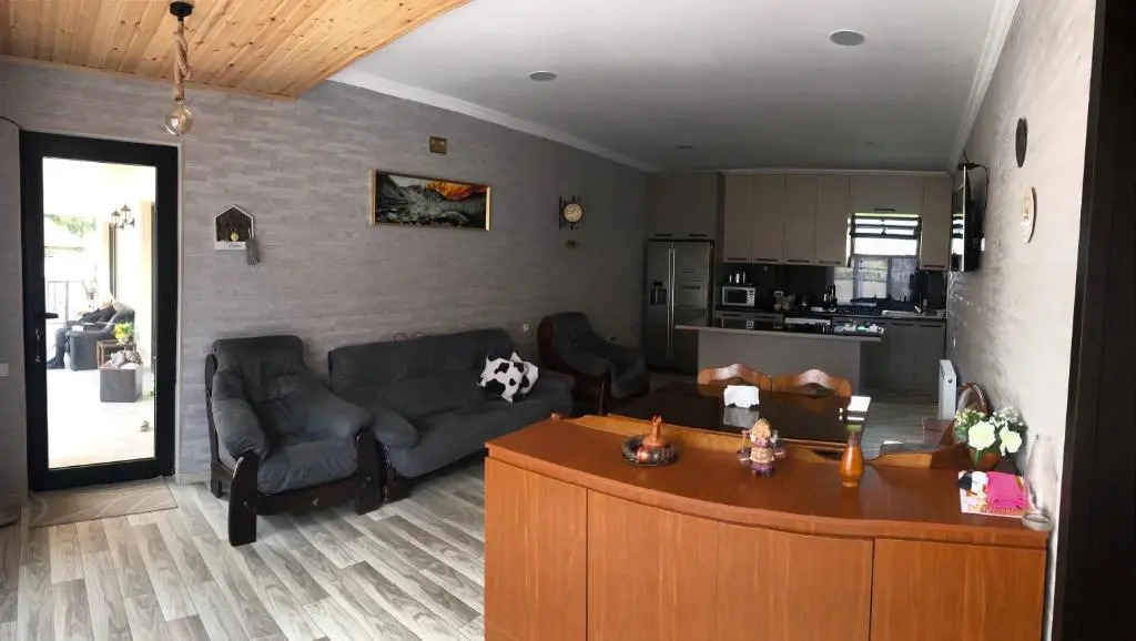 Bibos Kokhi Guesthouse