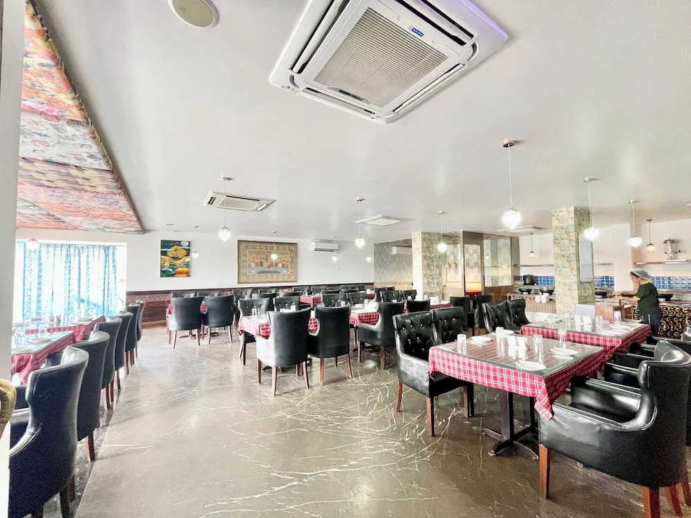 Hotel V-i sea view - Puri