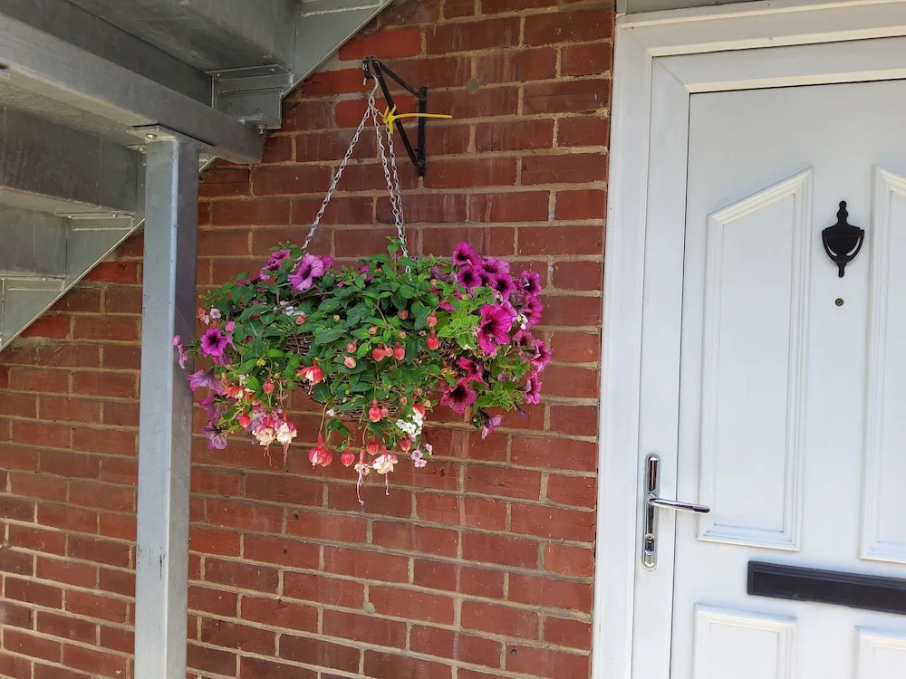 Charming 2-bed Apartment Located in Elham Norwich