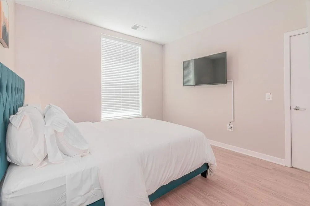 Lavish Retreat City Views DC