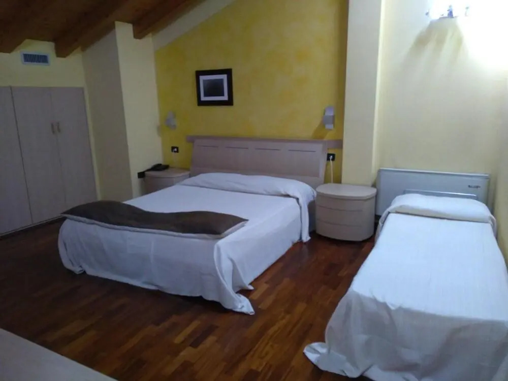 Hotel Fontana Santa