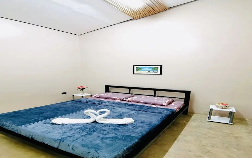 Big Paul Hostel