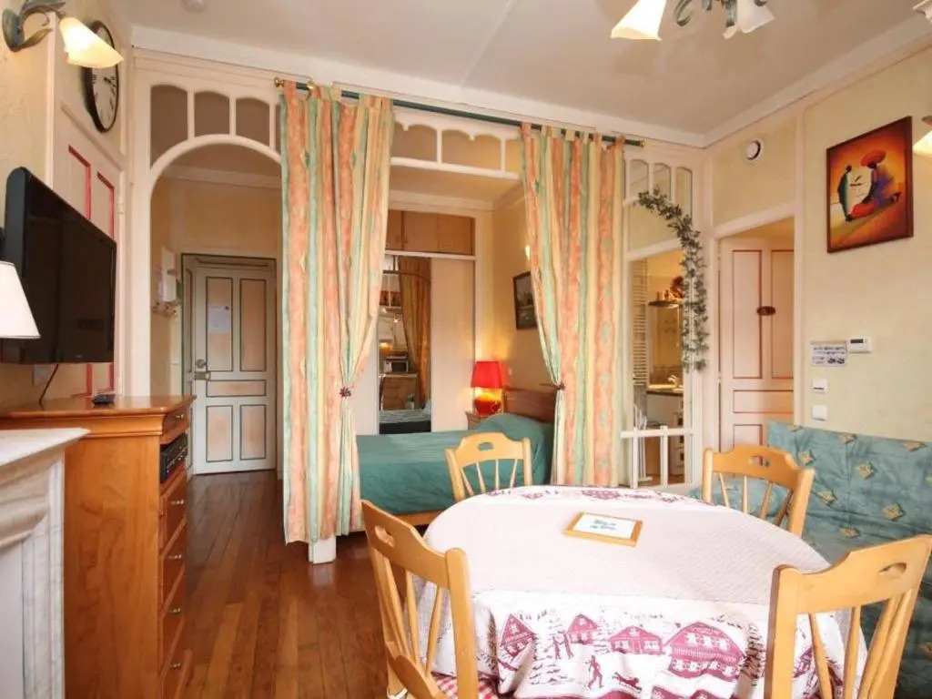 Appartement Mont-Dore, 1 pièce, 4 personnes - FR-1-608-168
