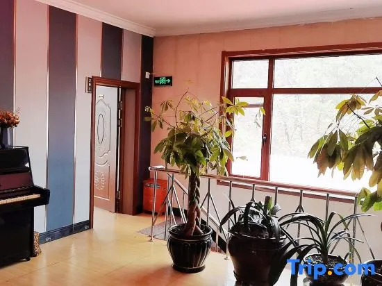 Yikang Farm House