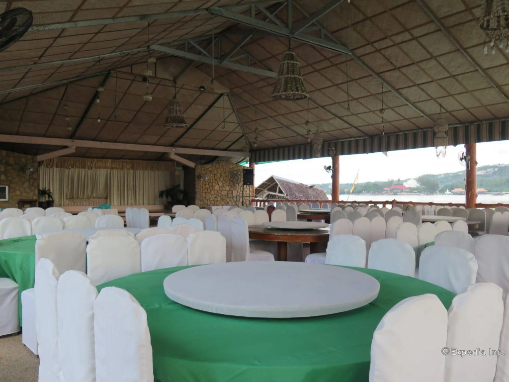 Villa Alzhun Tourist Inn and Restaurant