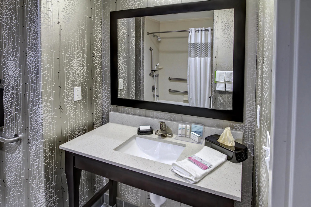 Hampton Inn and Suites Ada