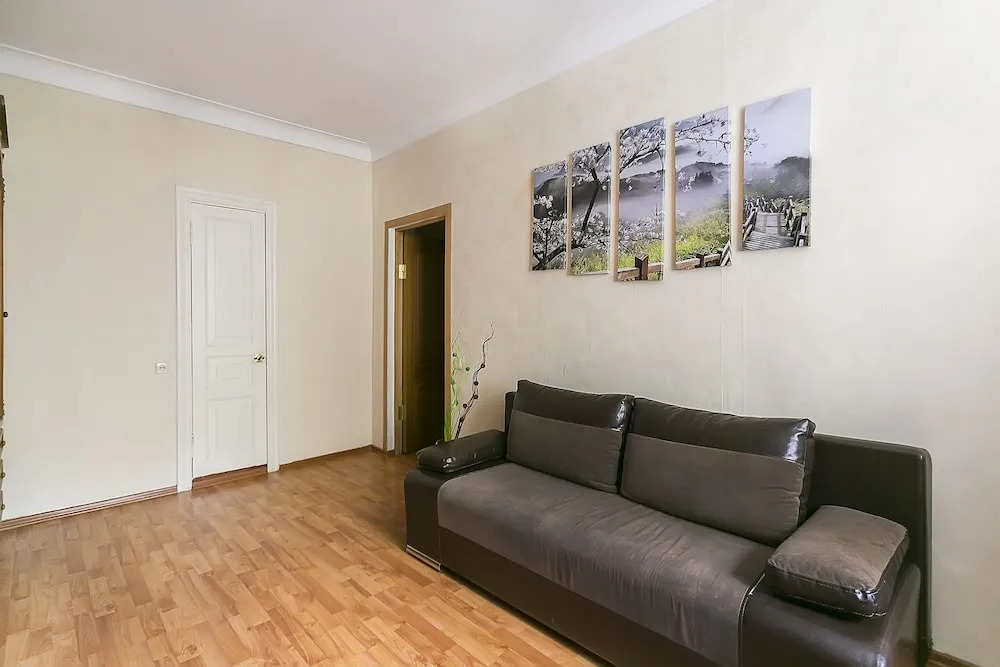 #LOVEAPART FAMILY Suite - Area THREE STATIONS 24-22