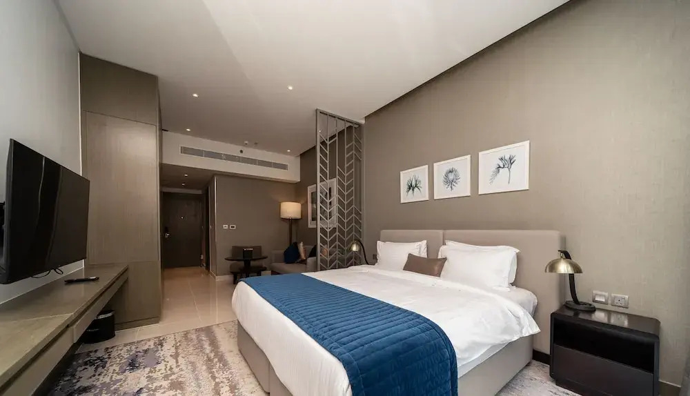 Elegant Studio Living in Privé