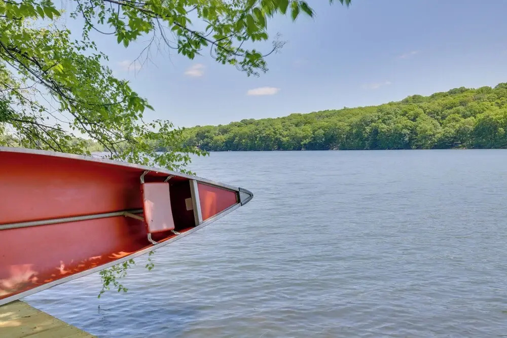 Relaxing New York Home w/ Boat Dock & Lake View!