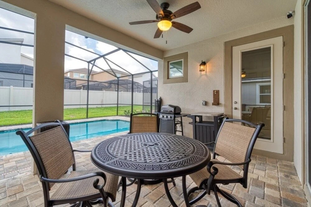 "sanitized" Solara Beautiful Home! 4 Bedroom Townhouse by Redawning
