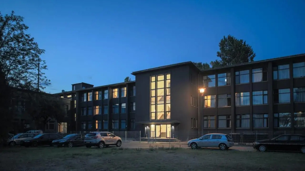 NeoHostel