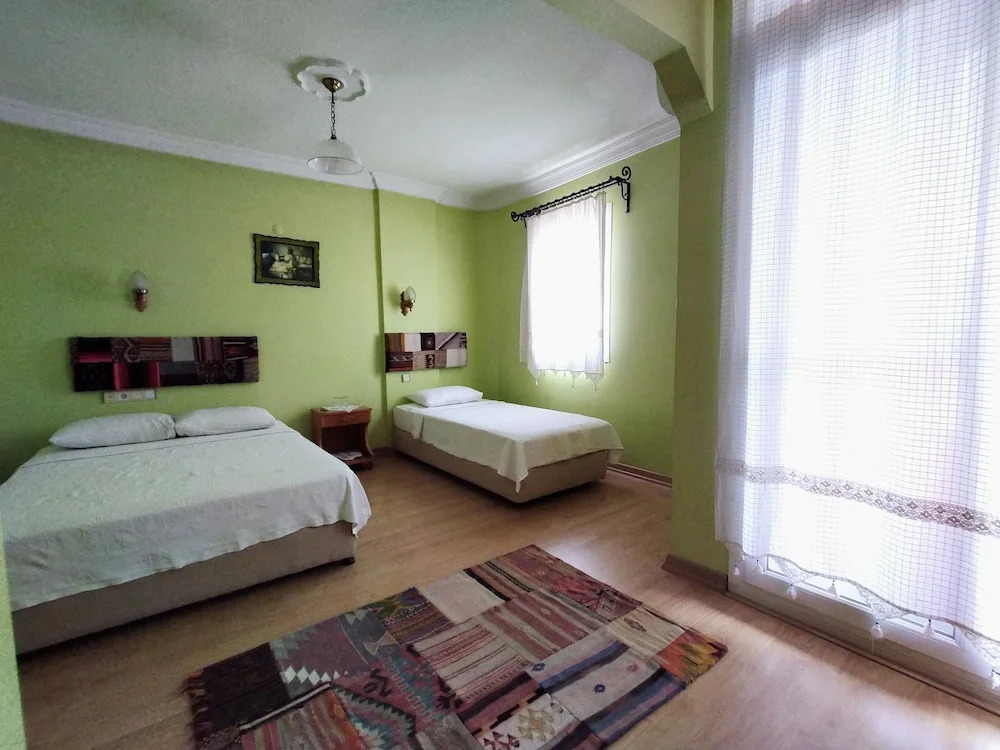 Nazar Hotel