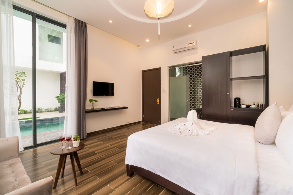 Hoi An Gravel Pool Villa & Spa