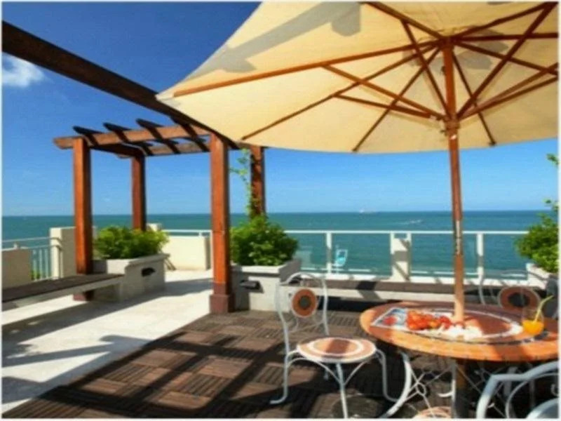 Sea View Residence