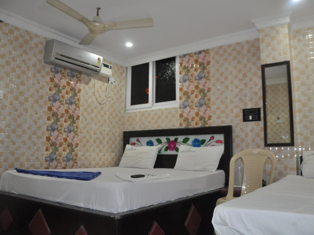 Hotel Blue Star