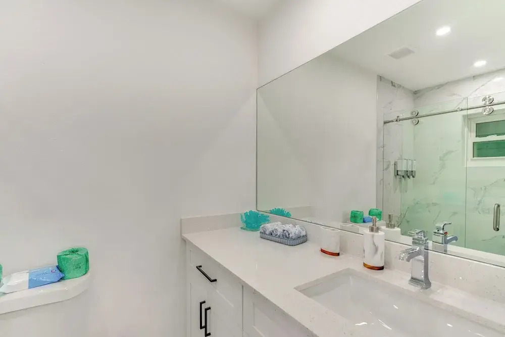 Swim, Golf & Explore: Pet-friendly Cape Coral Home