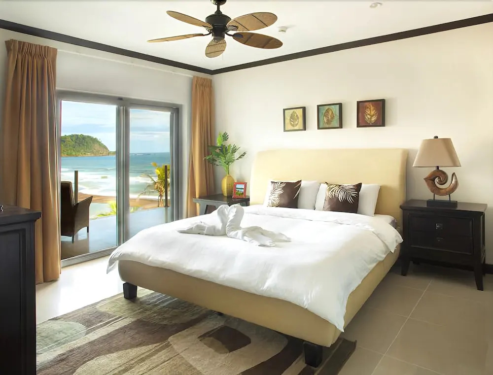 Diamante del Sol Ocean front condos, Micasas