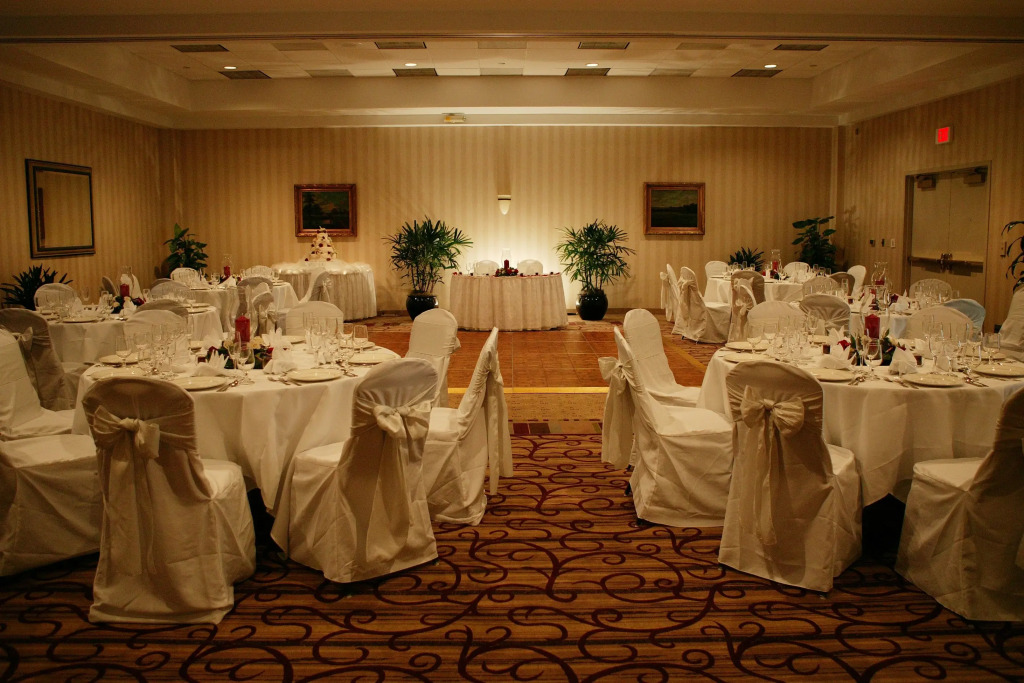 DoubleTree by Hilton Charlotte Airport